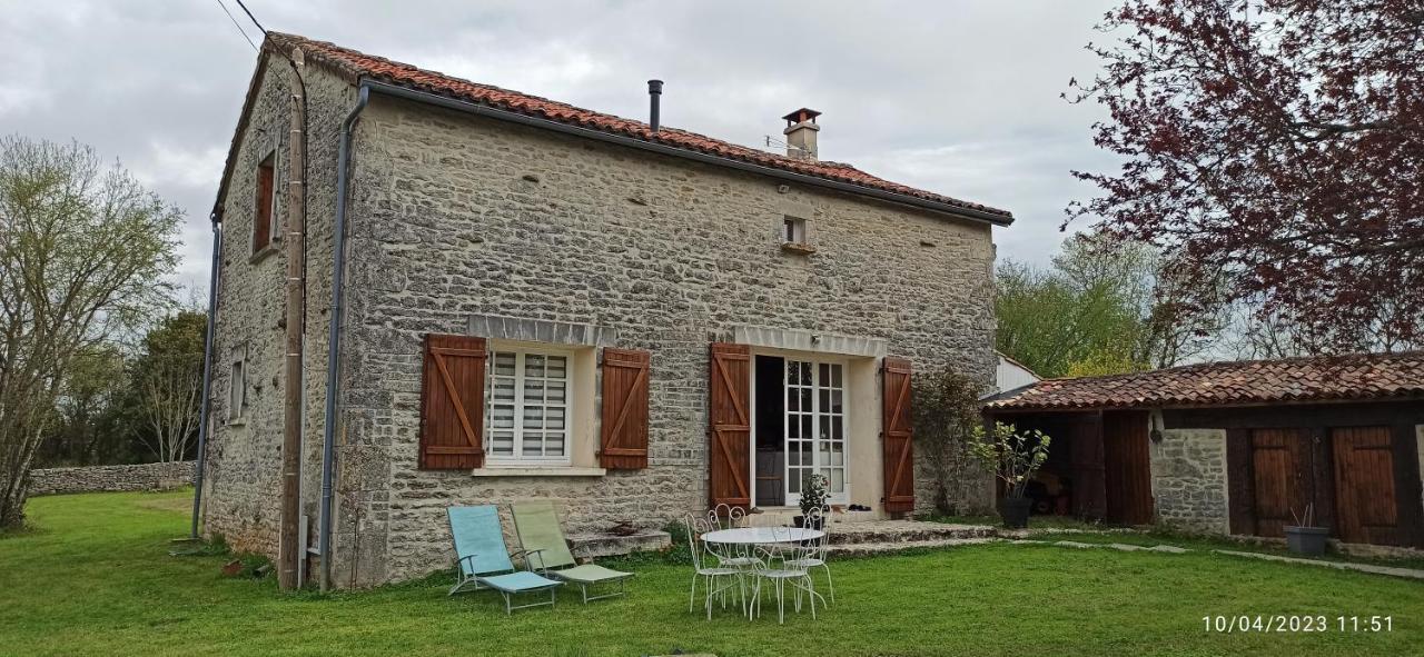 La Maison De Marie Verteuil-sur-Charente Экстерьер фото